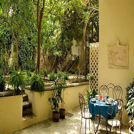 Palazzo Bernardini 住宿加早餐酒店 莱切