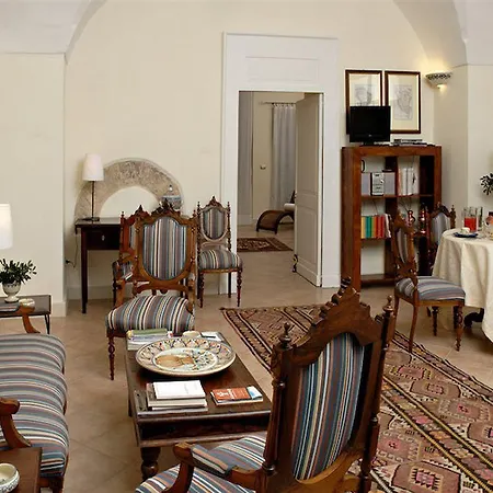 Palazzo Bernardini 4* 莱切