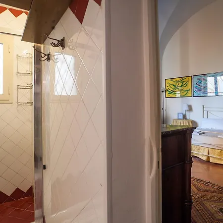Palazzo Bernardini Bed & Breakfast