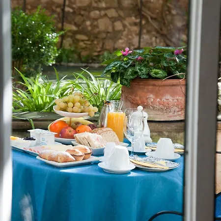 Palazzo Bernardini Bed & Breakfast