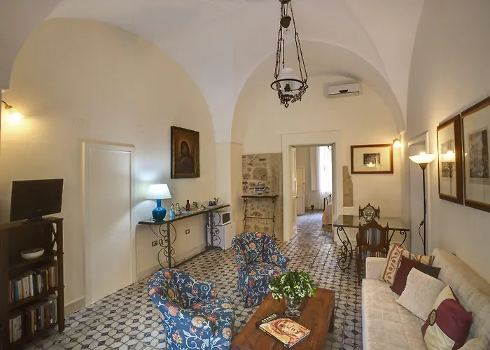 Palazzo Bernardini 住宿加早餐酒店 莱切