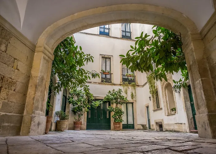 Palazzo Bernardini 莱切