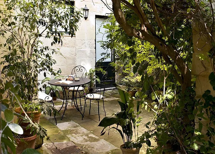 Palazzo Bernardini 住宿加早餐酒店