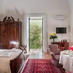 Oda ve Kahvaltı Palazzo Bernardini Lecce
