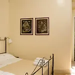 Oda ve Kahvaltı Palazzo Bernardini Lecce