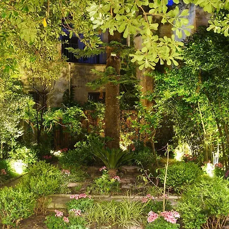 לינה וארוחת בוקר Palazzo Bernardini 4*