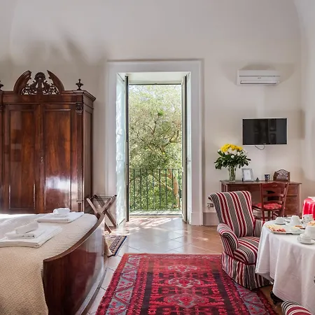 לינה וארוחת בוקר Palazzo Bernardini לצ'ה