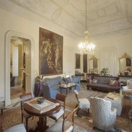 Palazzo Bernardini 4*