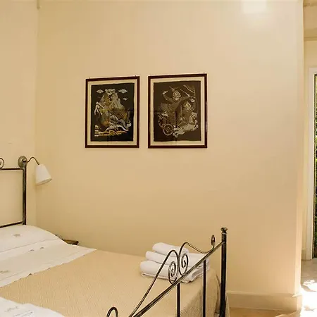 לינה וארוחת בוקר Palazzo Bernardini לצ'ה