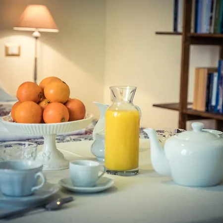 לינה וארוחת בוקר Palazzo Bernardini 4*