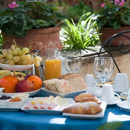 לינה וארוחת בוקר Palazzo Bernardini לצ'ה