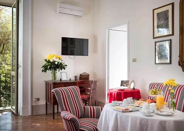 Palazzo Bernardini 4*