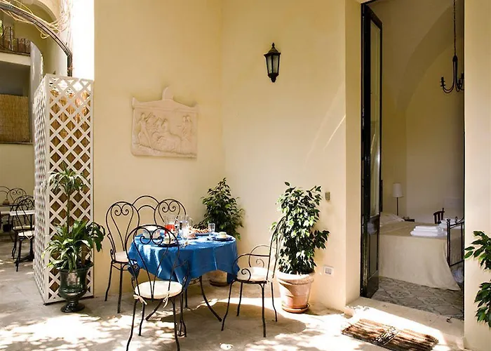 Palazzo Bernardini ベッド・アンド・ブレックファスト