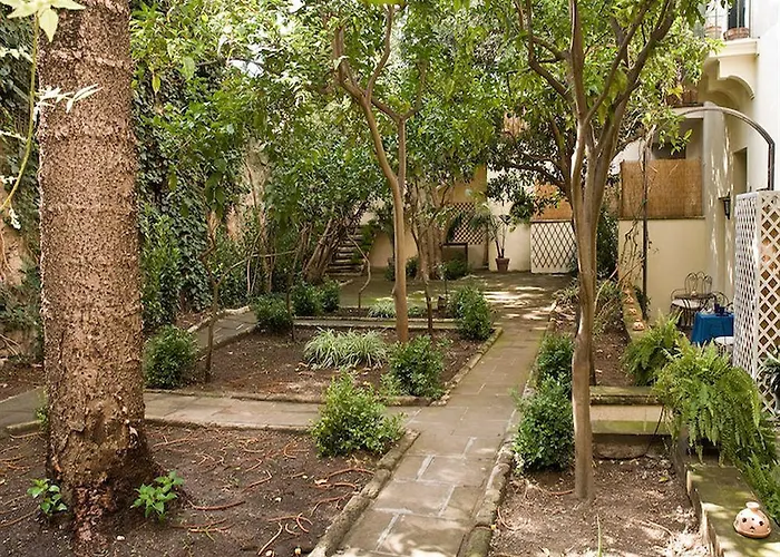 Palazzo Bernardini Bed & Breakfast 4*